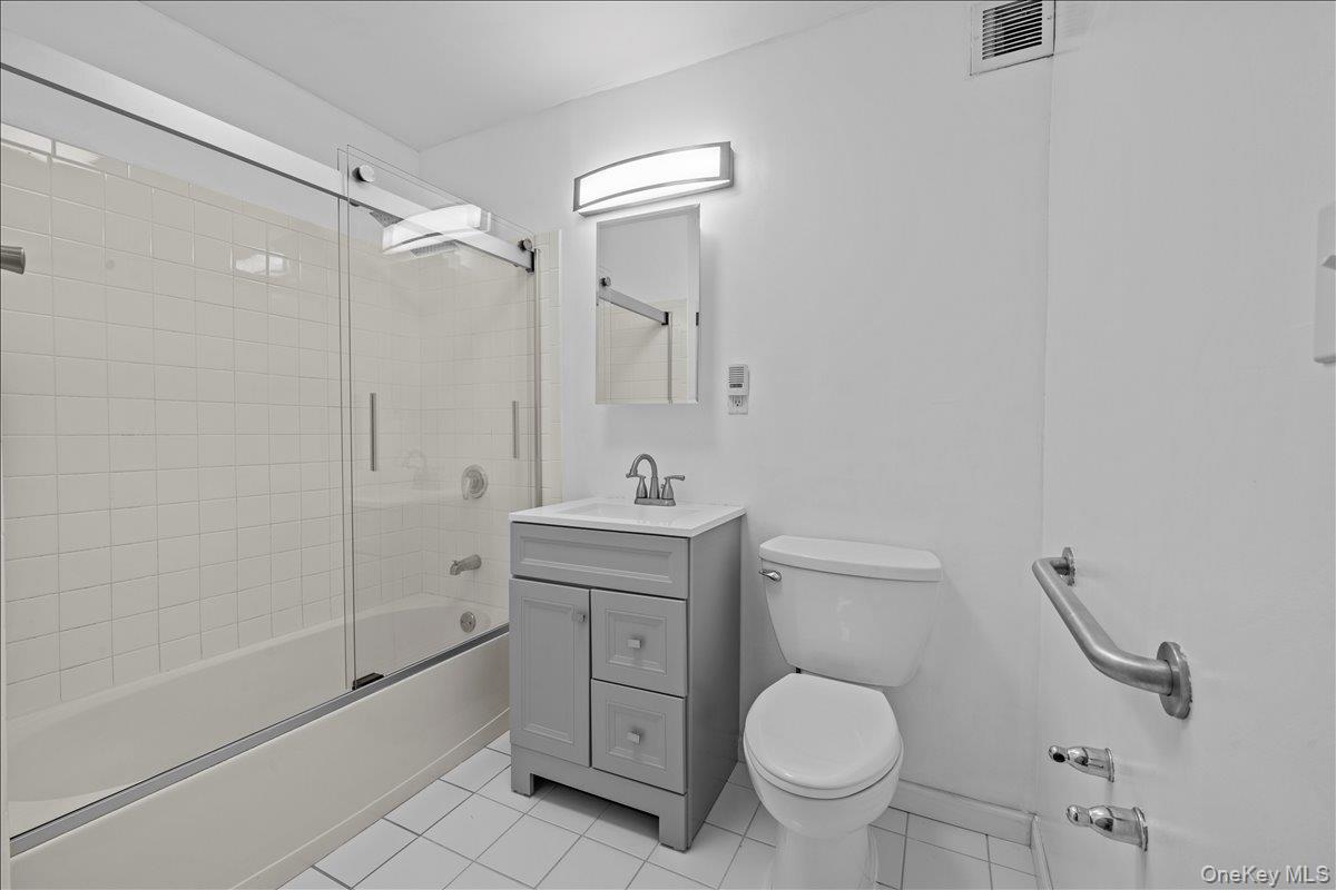 #7 photo, 7914 Rockaway Beach Boulevard, Rockaway Beach , NY 11693