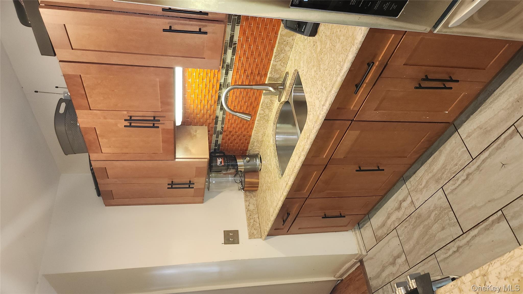 #5 photo, 4425 Richardson Avenue, ブロンクス区 Bronx , NY 10470