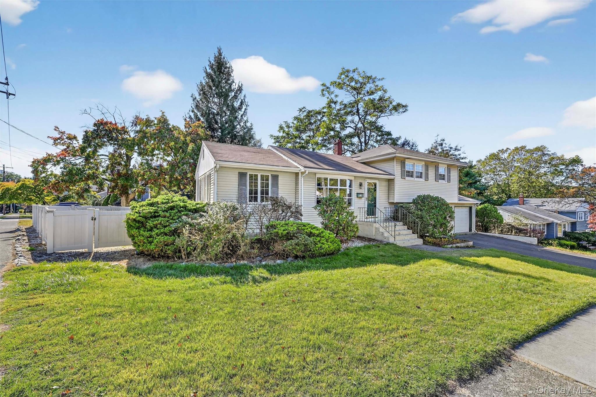 #1 photo, 23 Maplewood Boulevard, Suffern , NY 10901