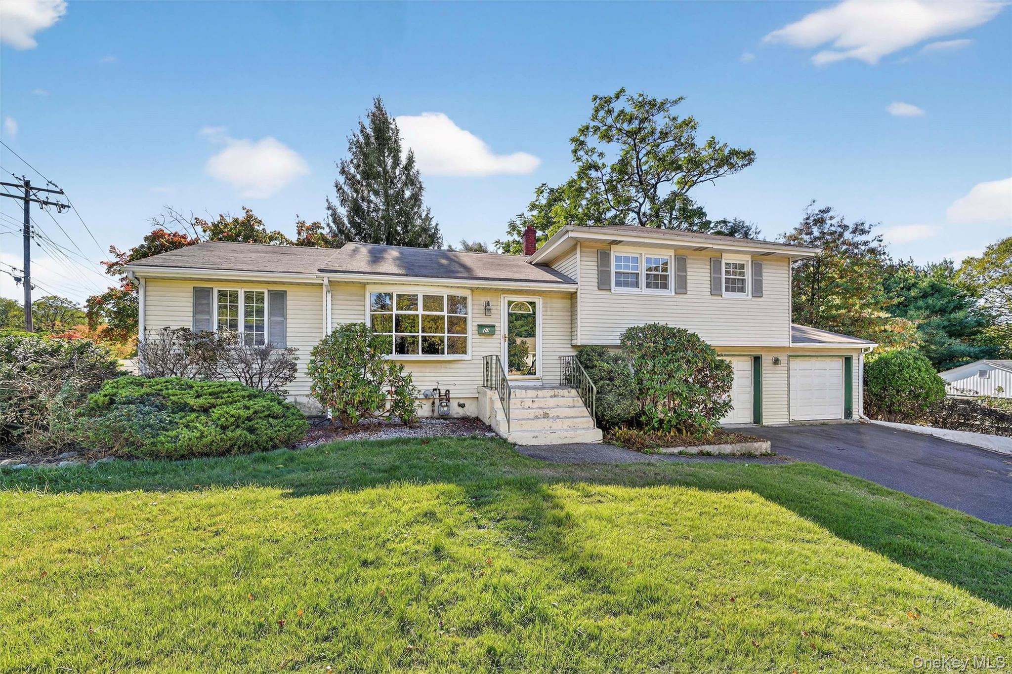 #3 photo, 23 Maplewood Boulevard, Suffern , NY 10901