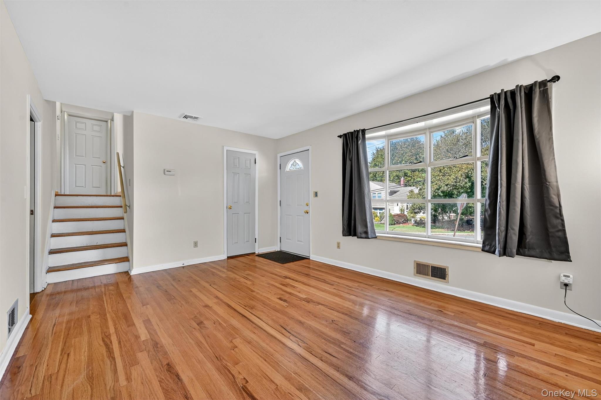 #6 photo, 23 Maplewood Boulevard, Suffern , NY 10901