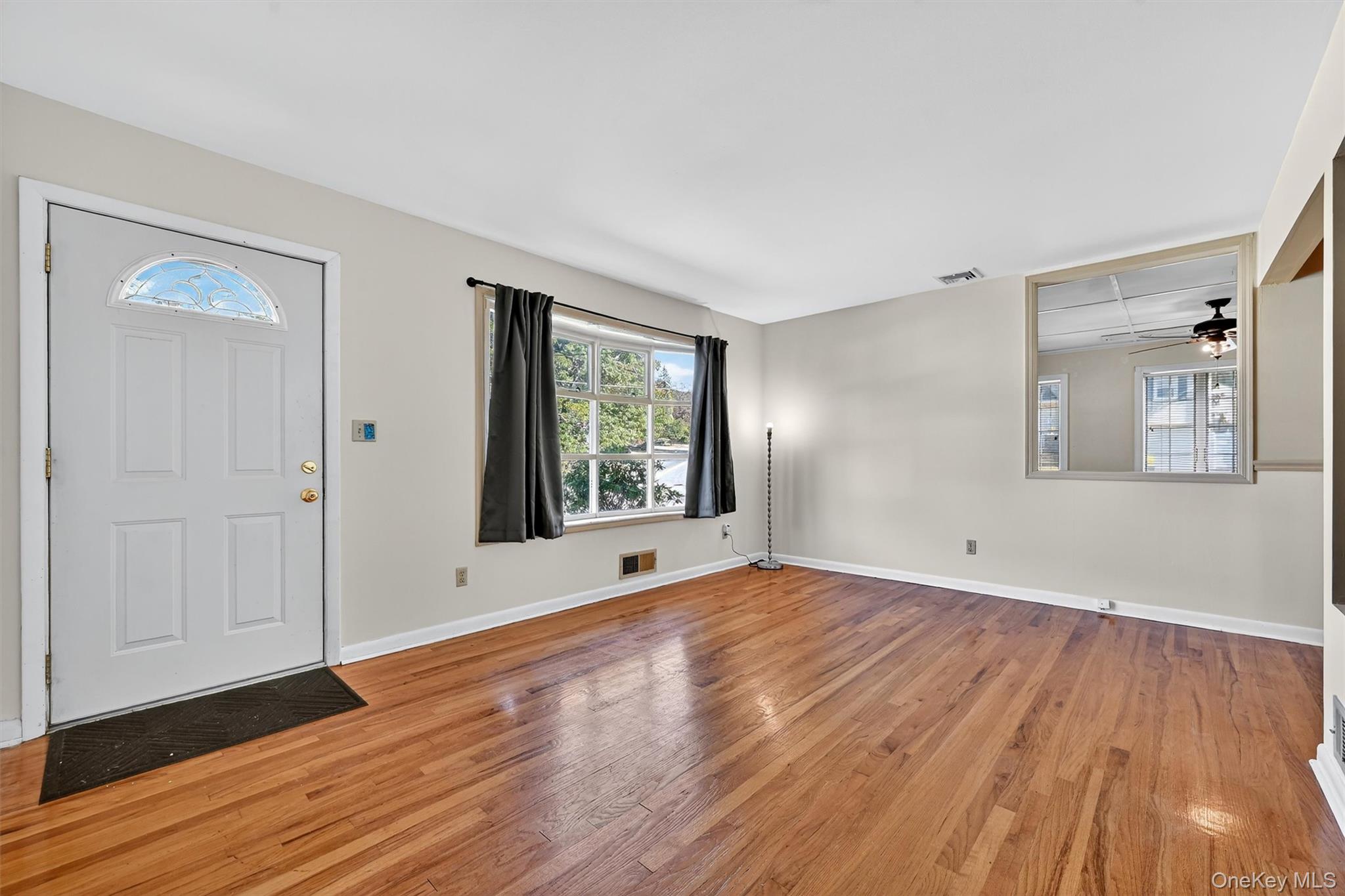 #7 photo, 23 Maplewood Boulevard, Suffern , NY 10901