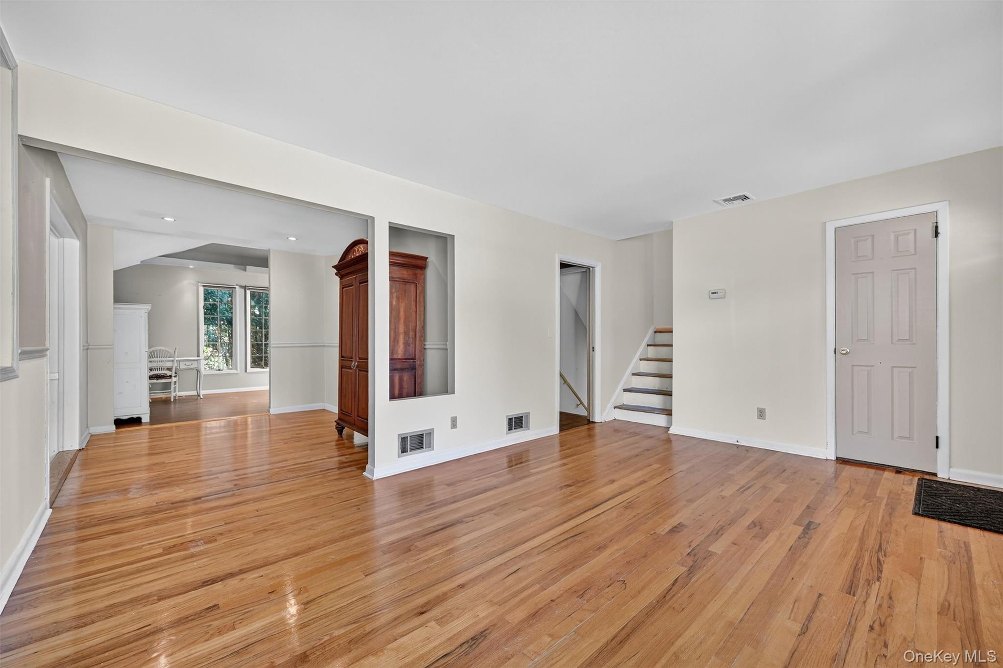 #9 photo, 23 Maplewood Boulevard, Suffern , NY 10901