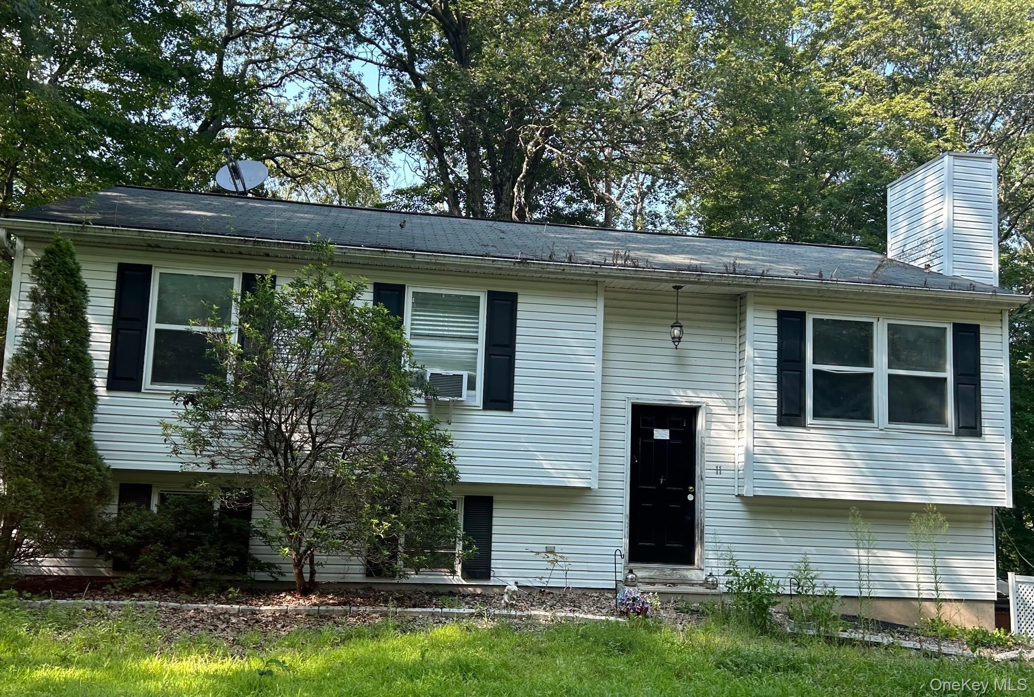 #1 photo, 11 Park Lane, Holmes , NY 12531