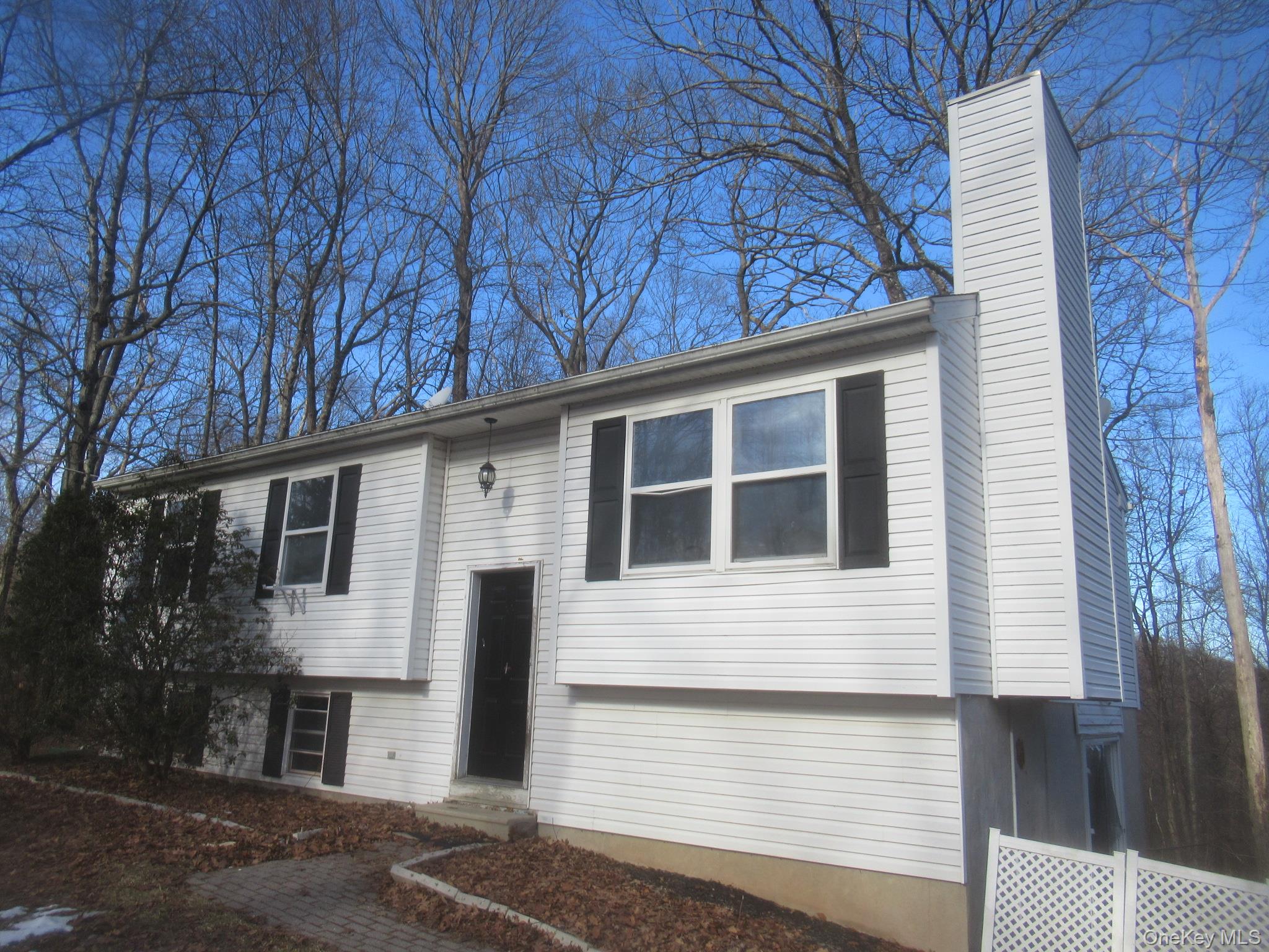 #13 photo, 11 Park Lane, 紐約州 Holmes , NY 12531