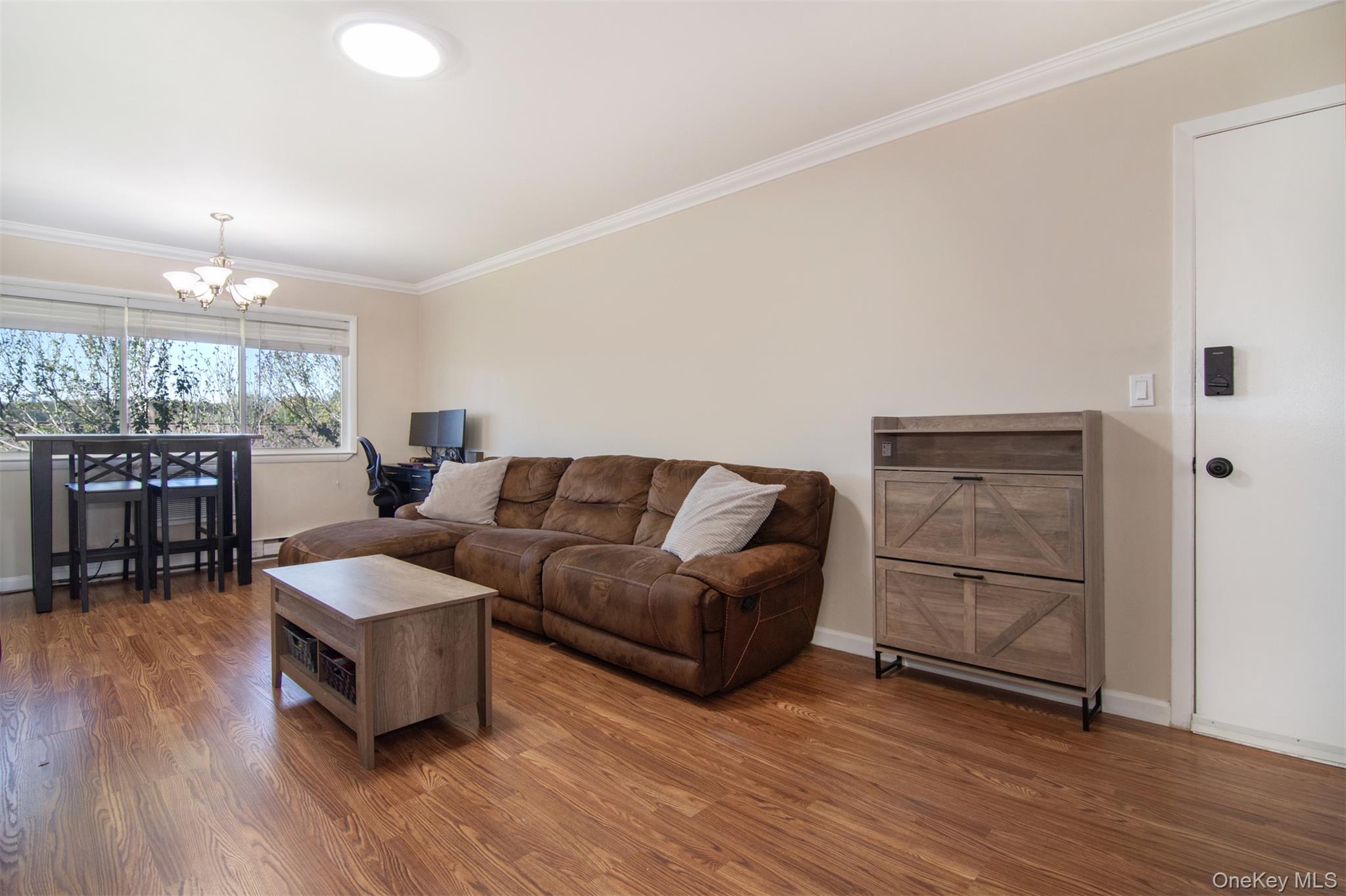 #4 photo, 1516 Old Country Road, Elmsford , NY 10523