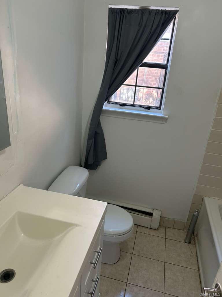 #14 photo, 408 121st Street, クイーンズ区 College Point , NY 11356