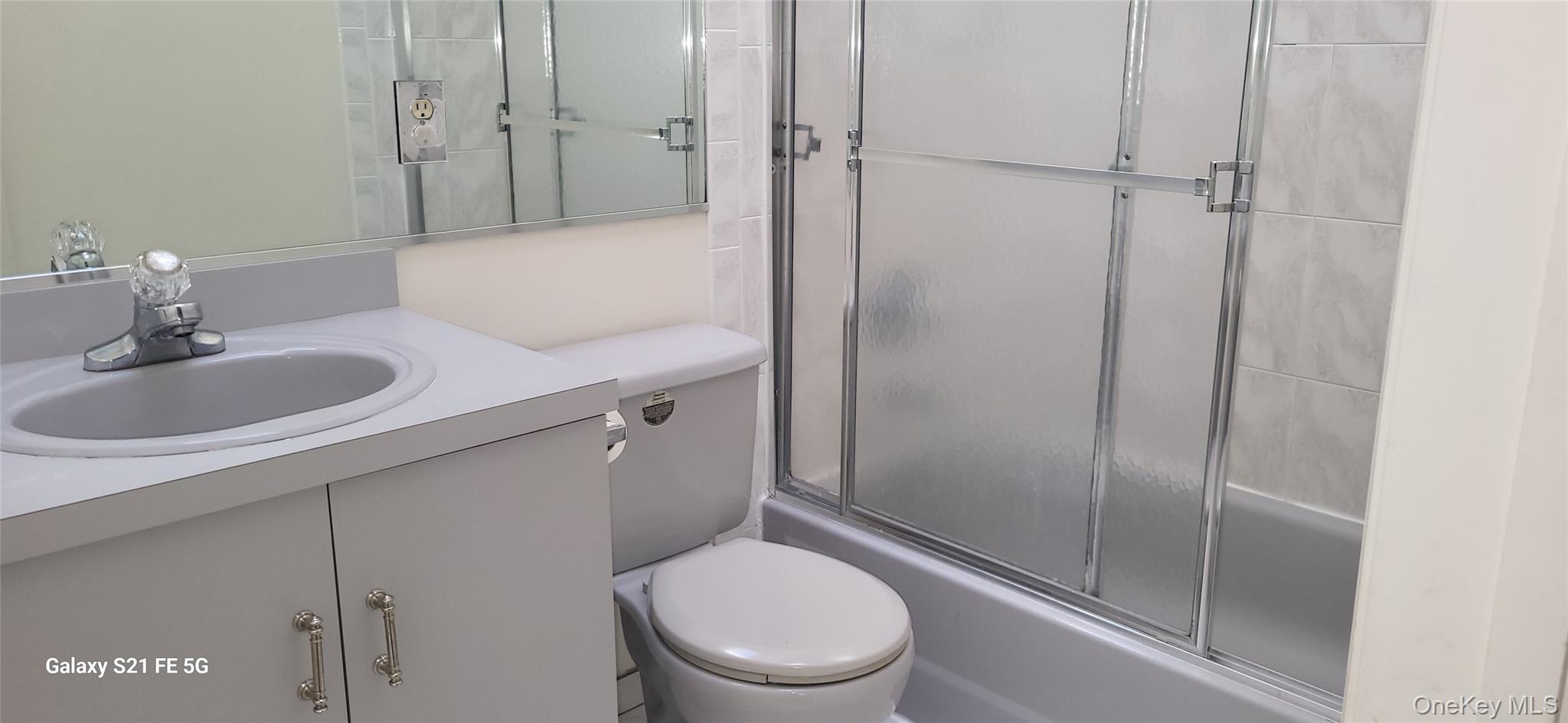 #5 photo, 76 B Ashwood Road, ナッソー郡 Port Washington , NY 11050