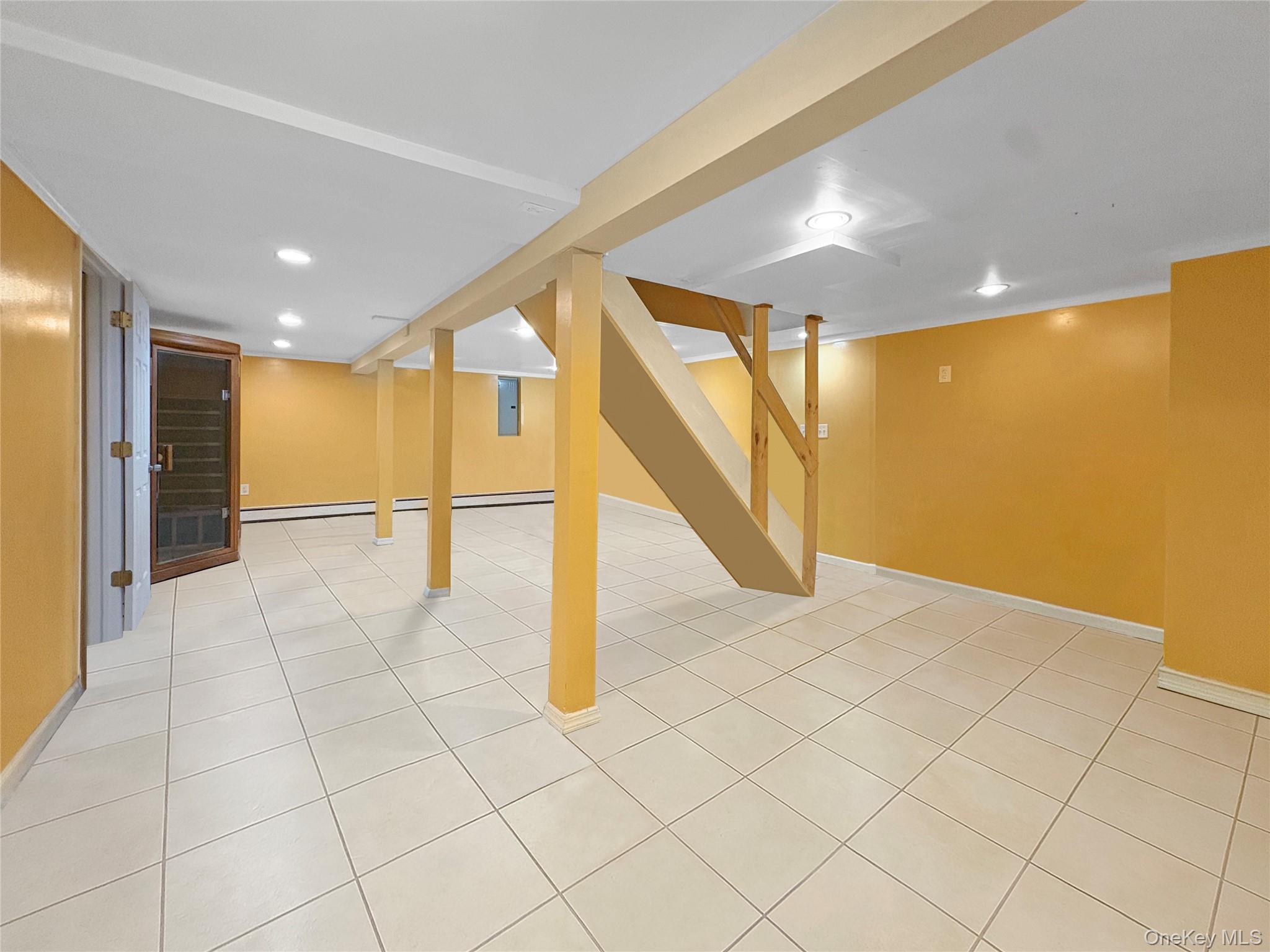 #16 photo, 573 S 5th Street, サフォーク郡 Lindenhurst , NY 11757