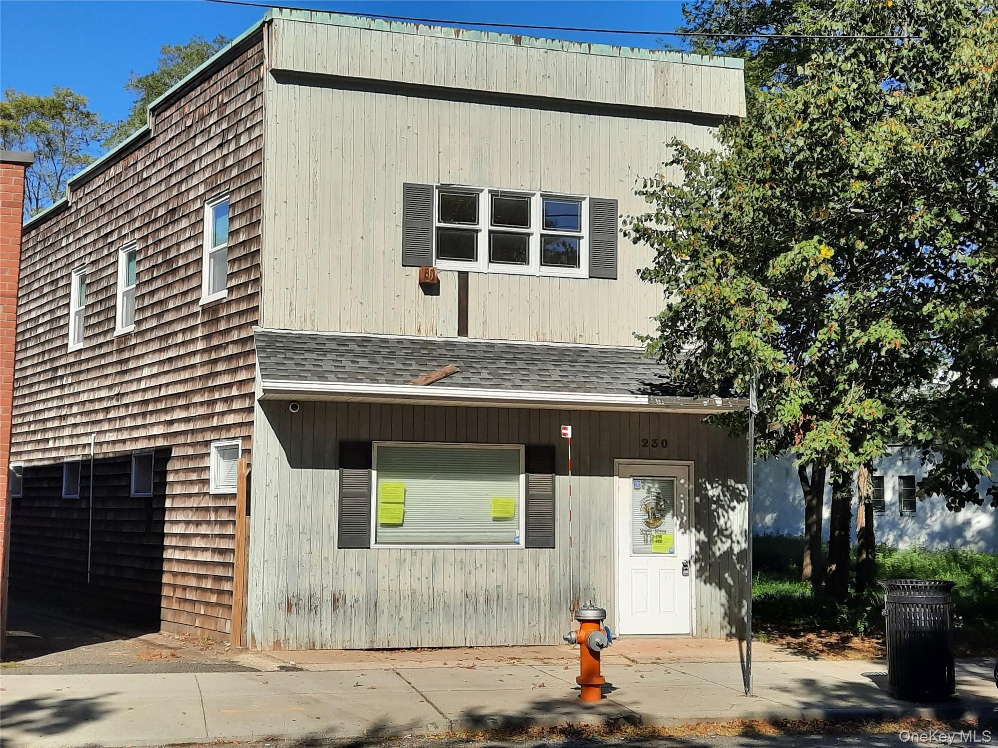 #2 photo, 230 W Main Road, サフォーク郡 Riverhead , NY 11901