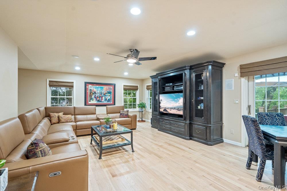 #16 photo, 12 Chester Drive, ナッソー郡 Great Neck , NY 11021