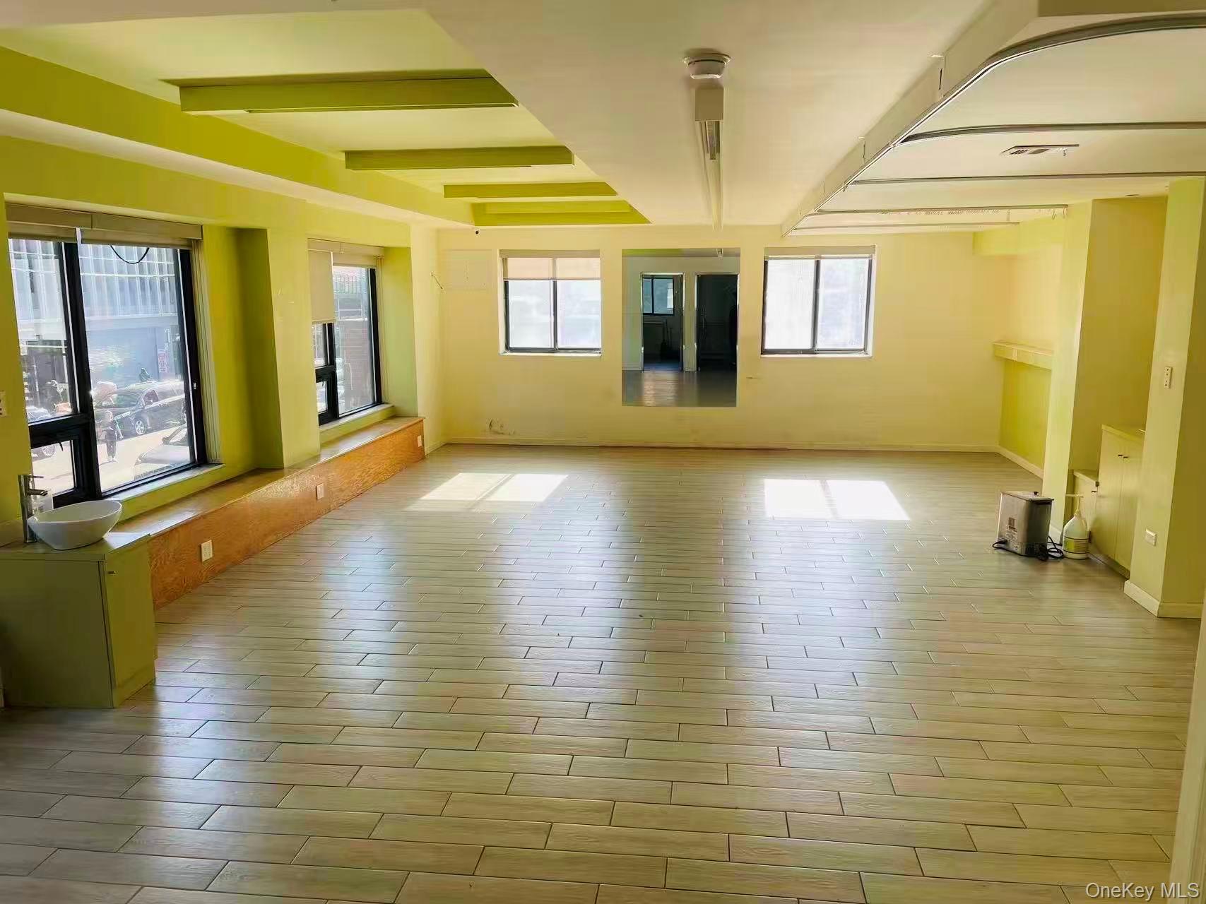 #2 photo, 136-25 Maple Avenue, クイーンズ区 Flushing , NY 11355