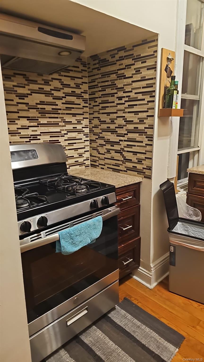 #4 photo, 40 Chestnut Street, Brooklyn , NY 11208