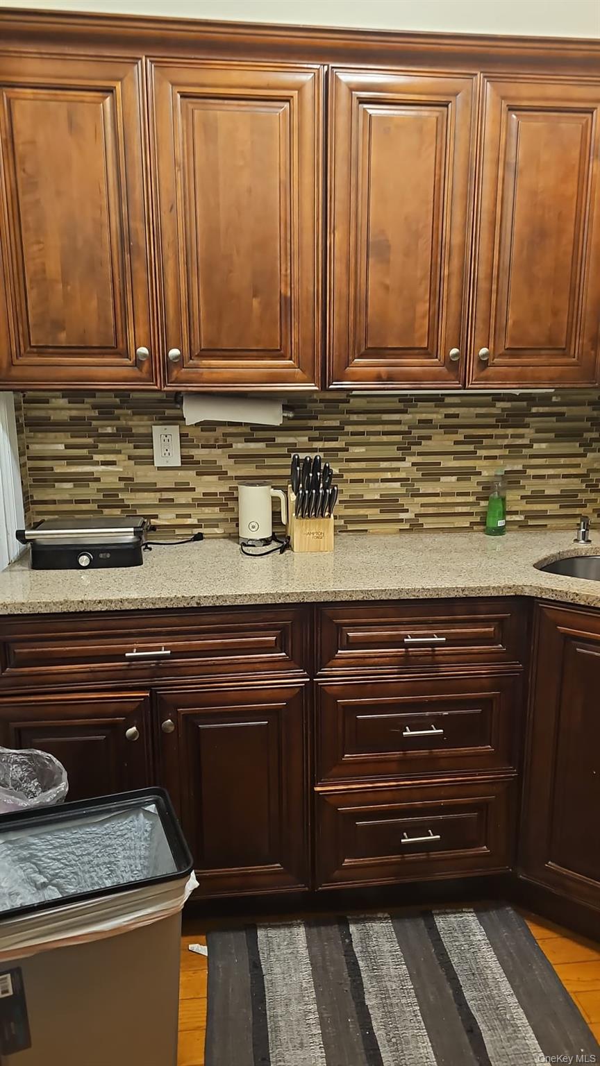 #5 photo, 40 Chestnut Street, Brooklyn , NY 11208