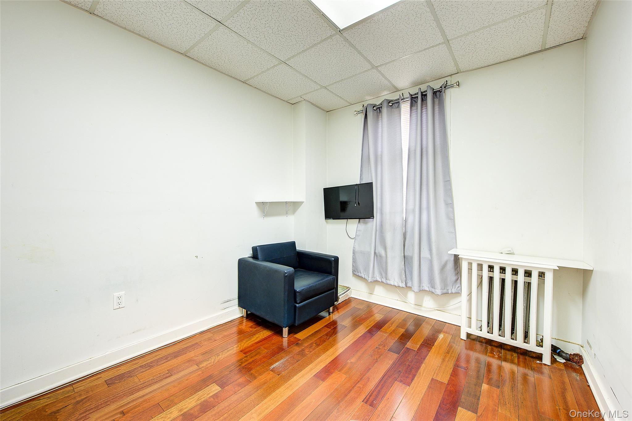 #19 photo, 120-15 Liberty Avenue, クイーンズ区 Richmond Hill S. , NY 11419