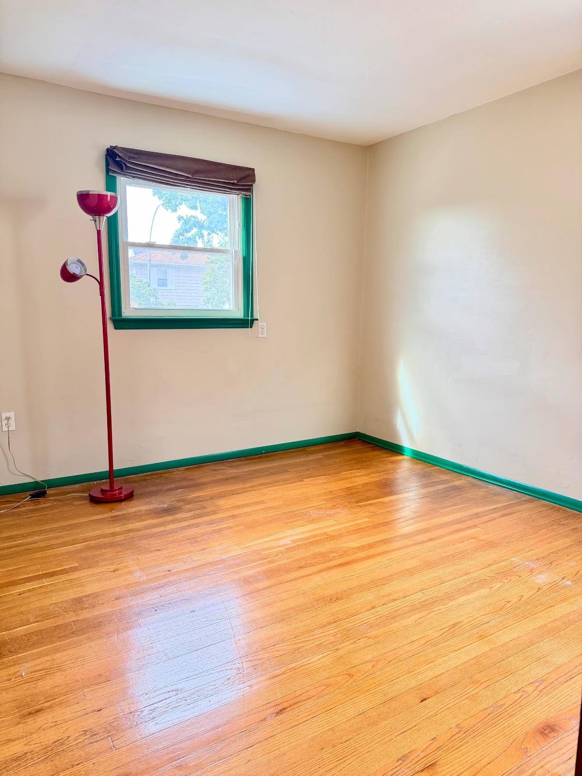 #10 photo, 14-33 140 Street, Flushing , NY 11357