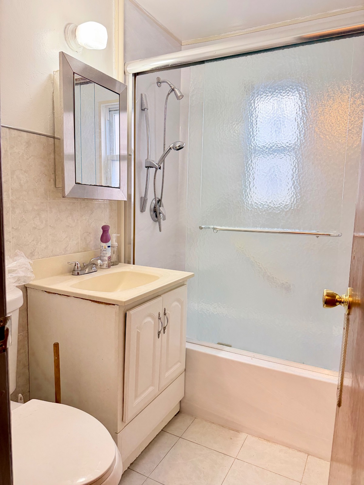 #15 photo, 14-33 140 Street, Flushing , NY 11357