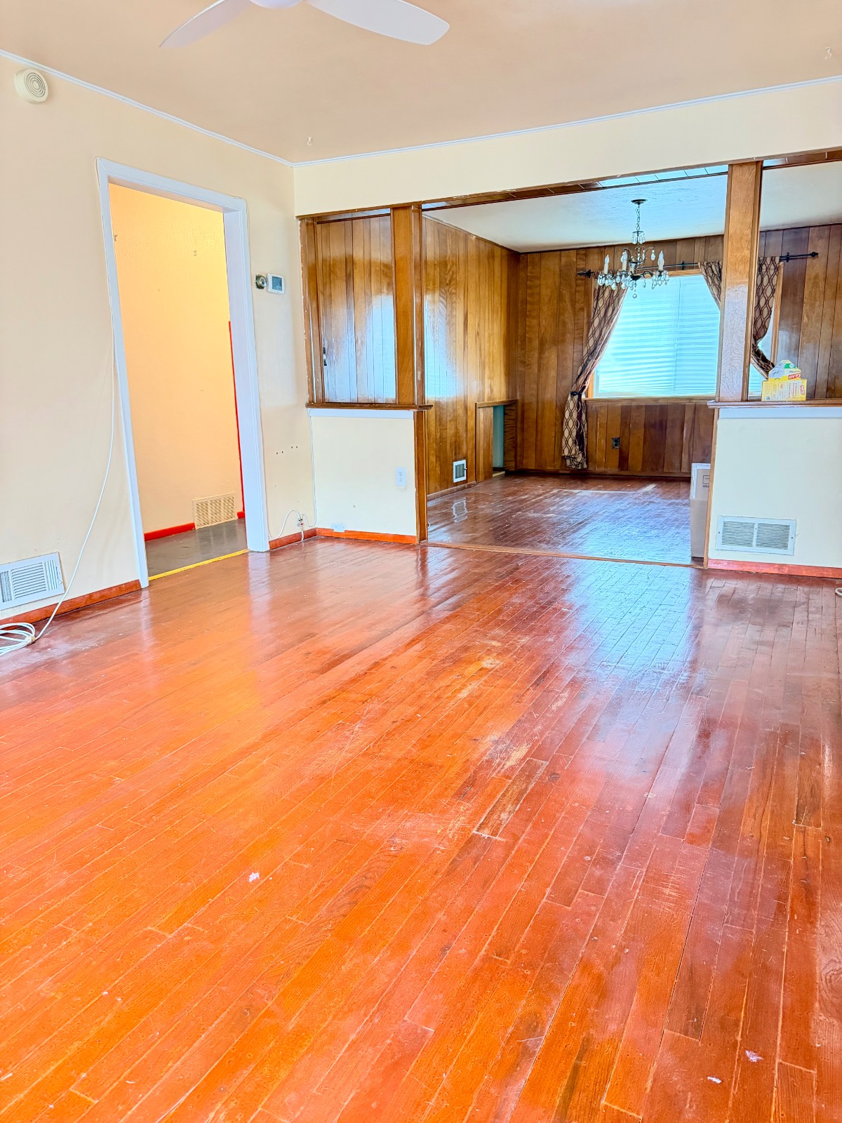 #6 photo, 14-33 140 Street, Flushing , NY 11357