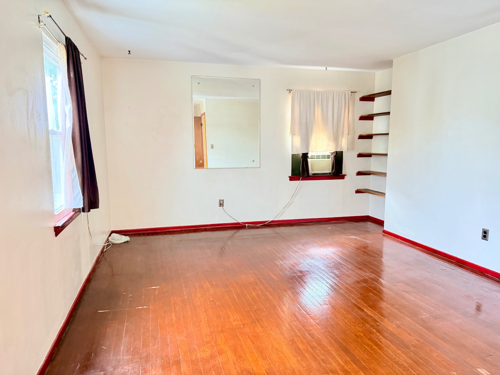 #9 photo, 14-33 140 Street, Flushing , NY 11357