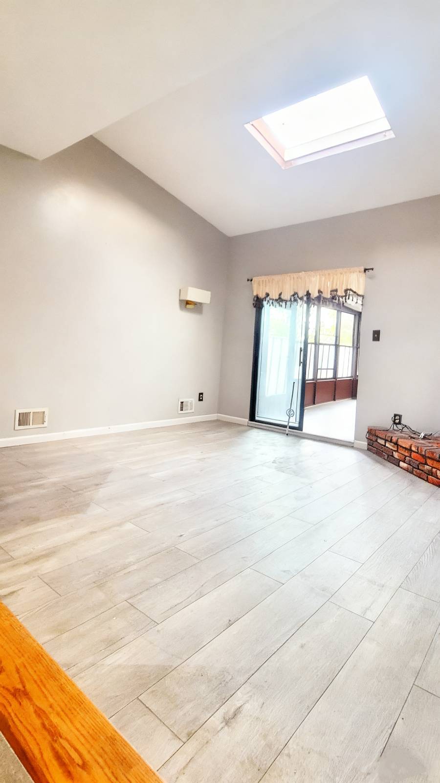 #21 photo, 16 Travis Ave, Staten Island , NY 10314