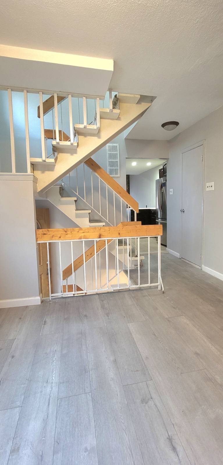 #25 photo, 16 Travis Ave, Staten Island , NY 10314