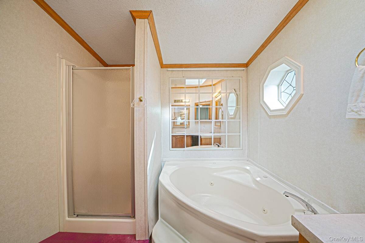 #22 photo, 3 Betsy Ross Drive, サフォーク郡 Bohemia , NY 11716