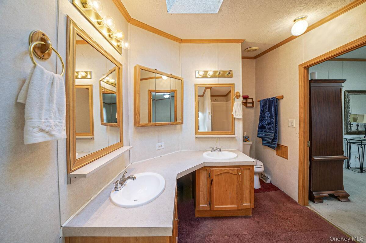 #23 photo, 3 Betsy Ross Drive, サフォーク郡 Bohemia , NY 11716