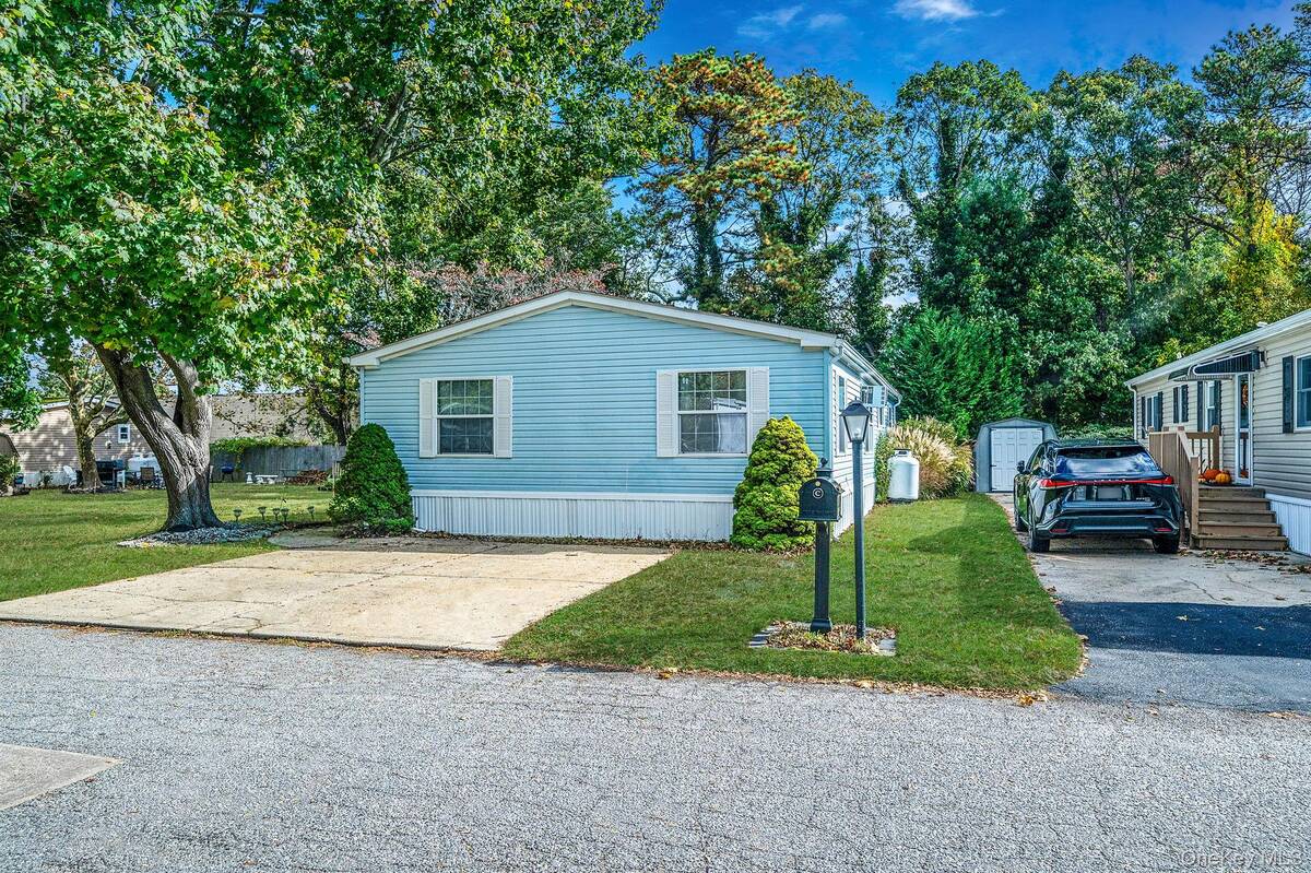 #6 photo, 3 Betsy Ross Drive, サフォーク郡 Bohemia , NY 11716