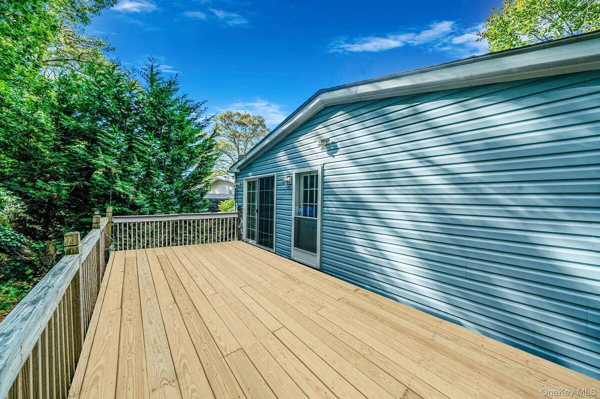 #8 photo, 3 Betsy Ross Drive, サフォーク郡 Bohemia , NY 11716