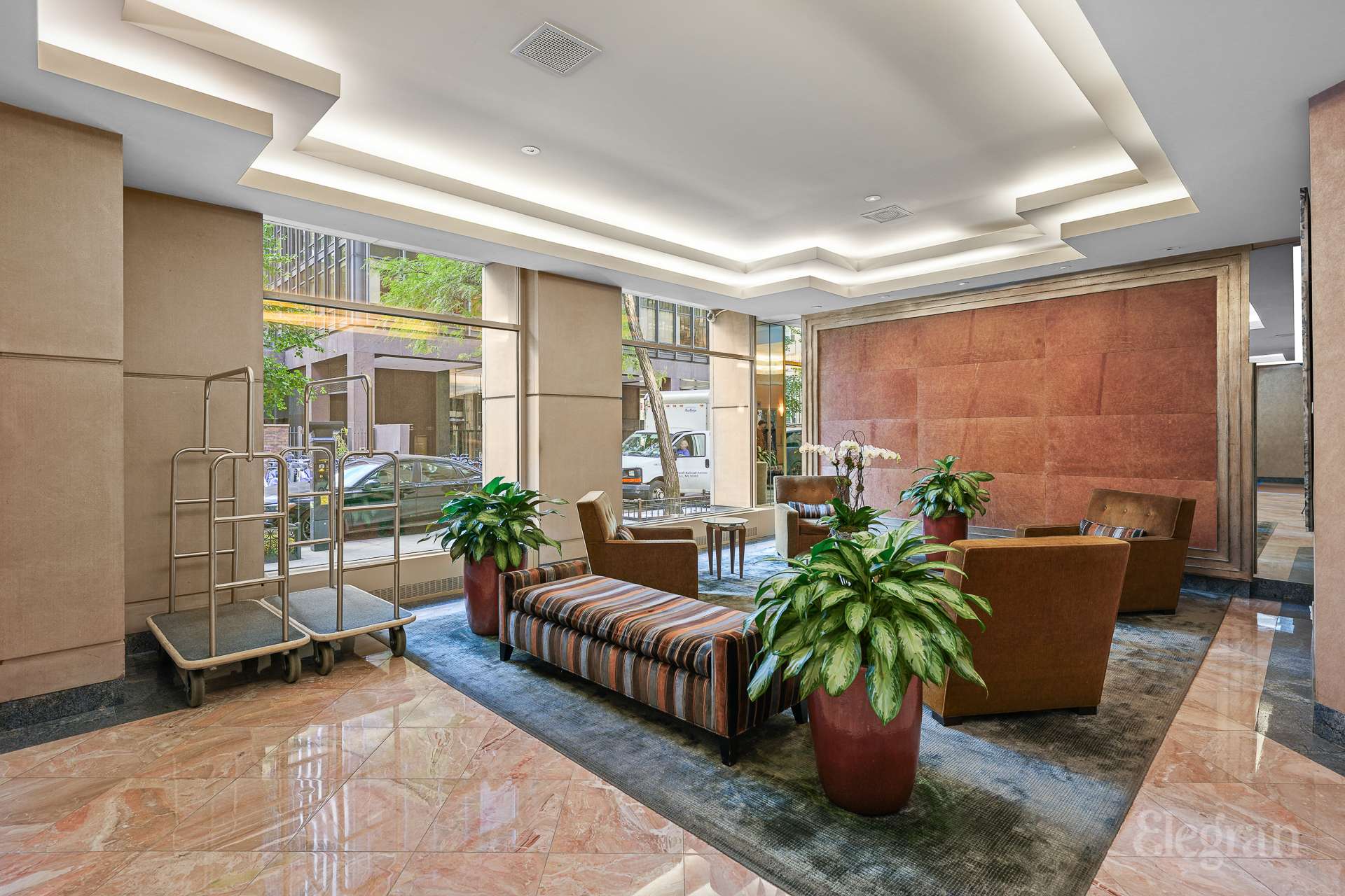 #12 photo, 236 E 47th Street, マンハッタン Midtown East , NY 10017