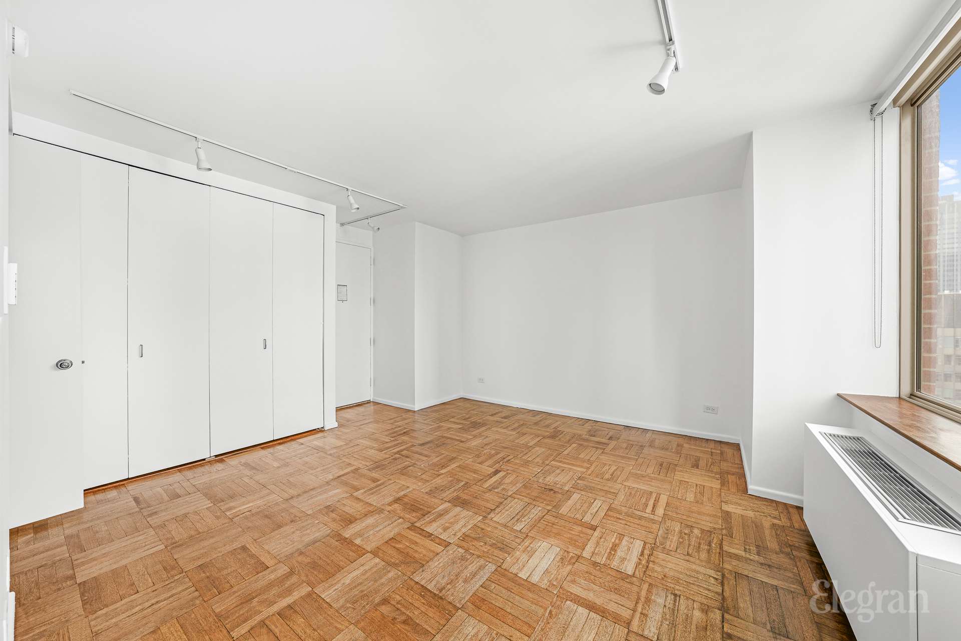 #8 photo, 236 E 47th Street, マンハッタン Midtown East , NY 10017