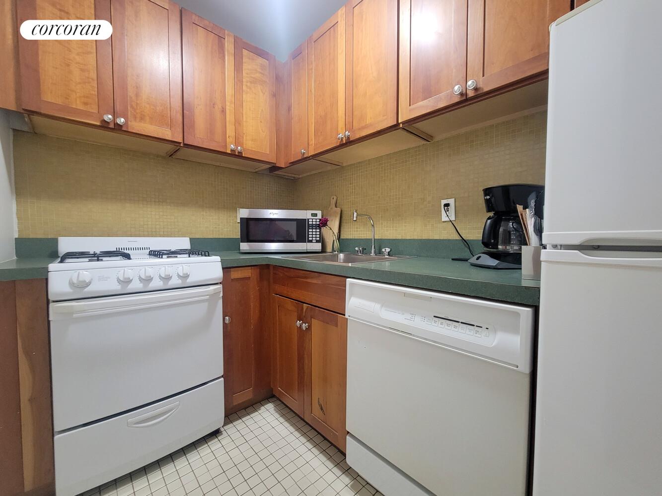 #4 photo, New York City, マンハッタン Turtle Bay , NY 10022