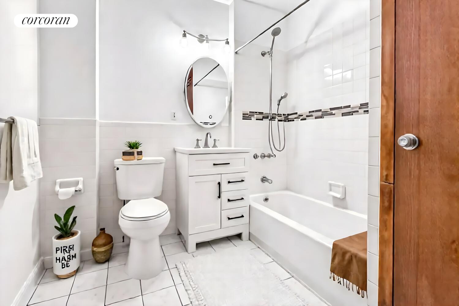 #5 photo, New York City, マンハッタン Central Harlem , NY 10030