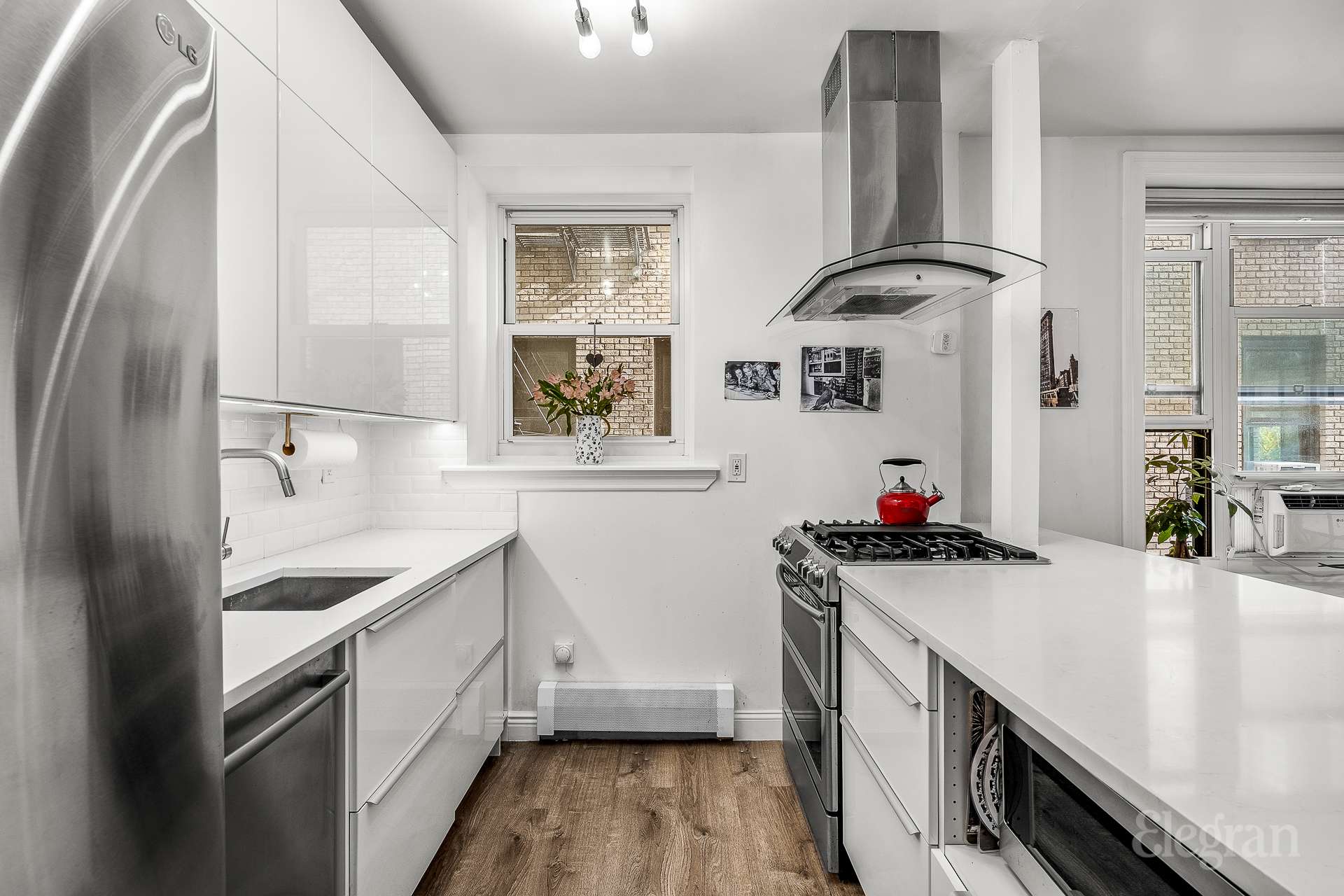 #8 photo, 45 Central Park N, マンハッタン South Harlem , NY 10026-4302