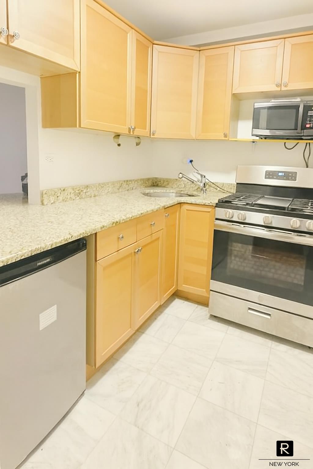 #4 photo, New York City, マンハッタン Turtle Bay , NY 10022