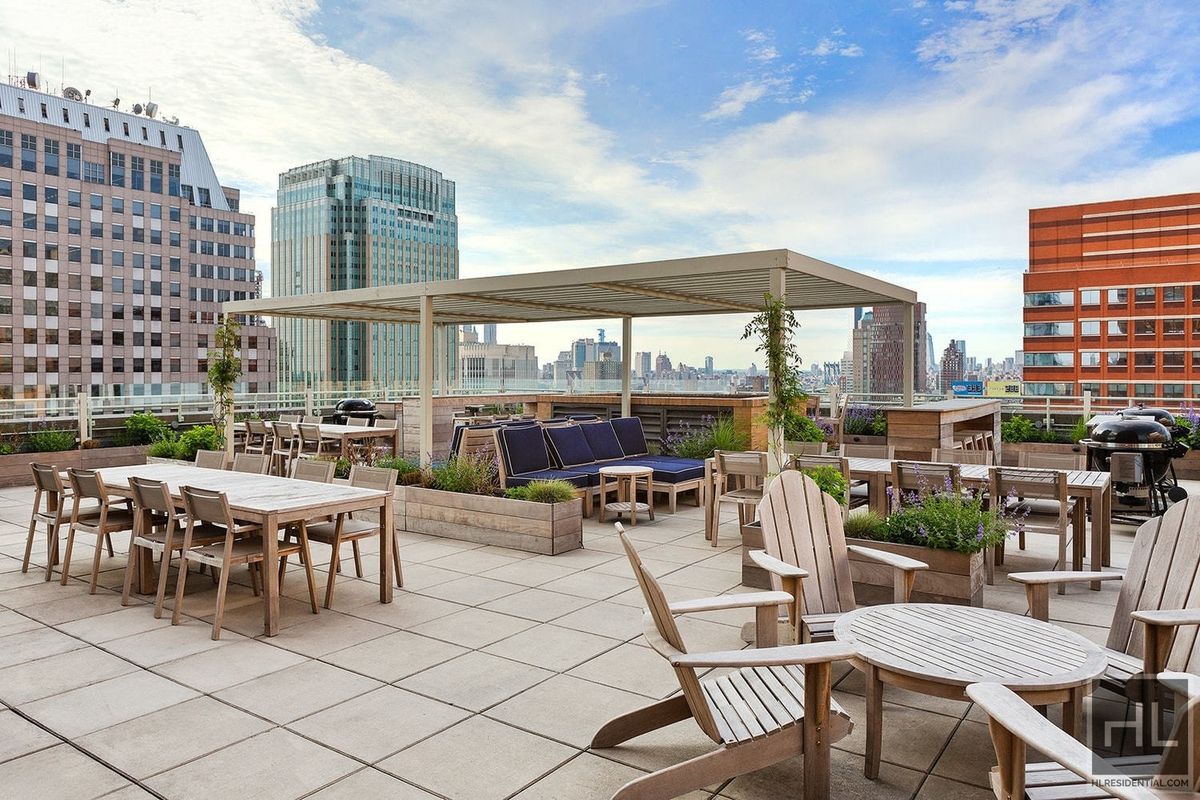 #18 photo, 365 Bridge Street, Downtown Brooklyn , NY 11201