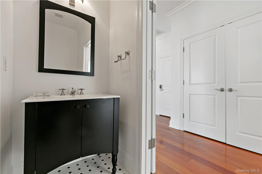 #14 photo, 16 Rivers Edge Drive, Tarrytown , NY 10591