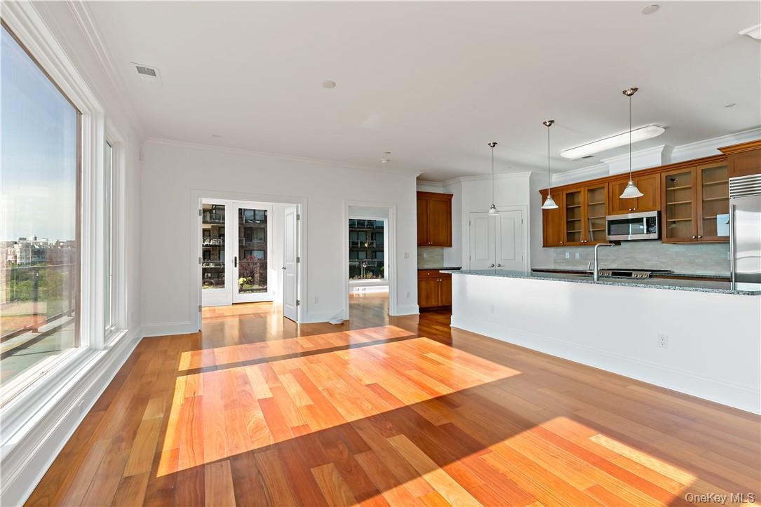 #7 photo, 16 Rivers Edge Drive, Tarrytown , NY 10591