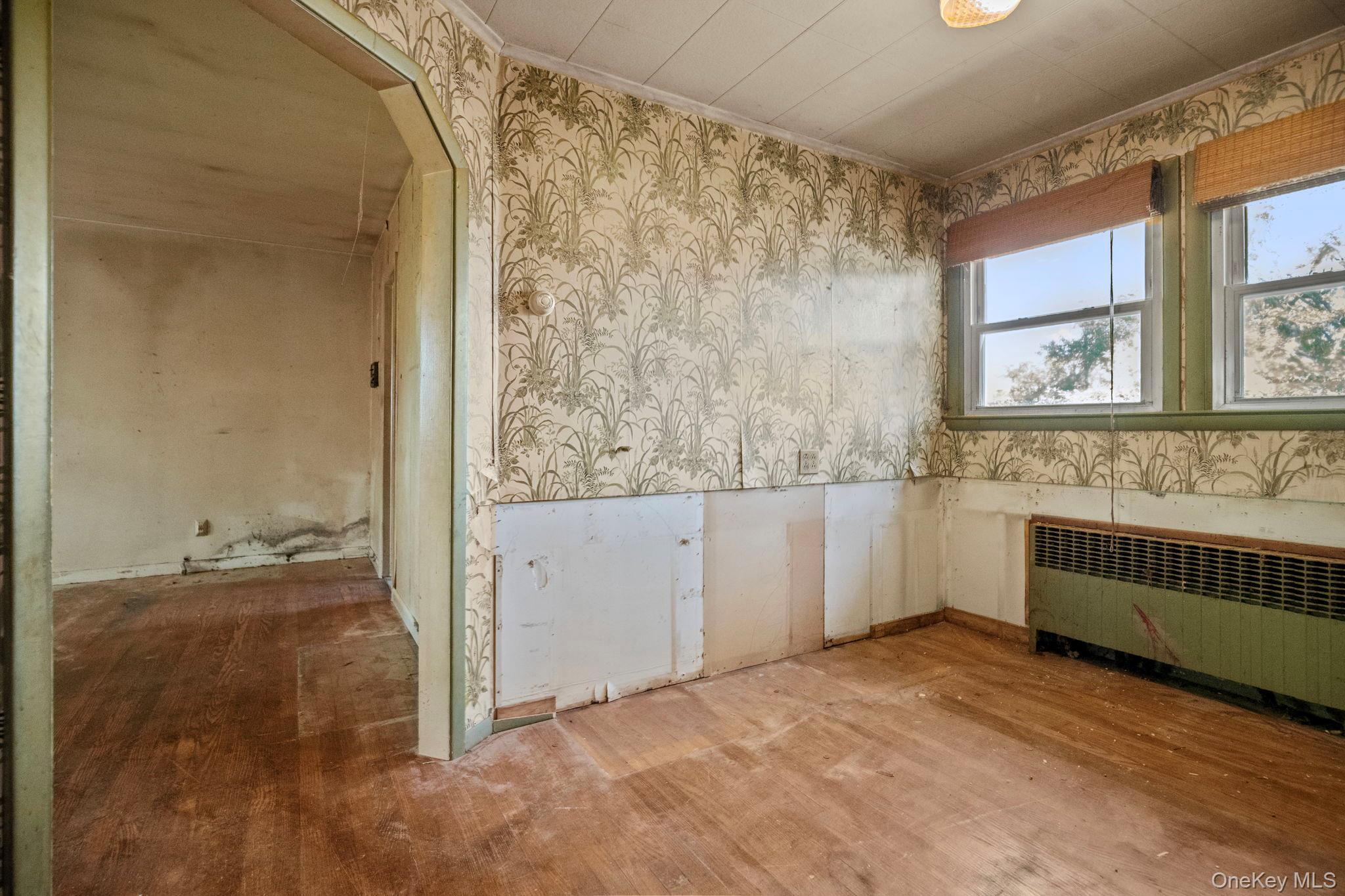 #20 photo, 33 Albion Oval, Mahopac , NY 10541