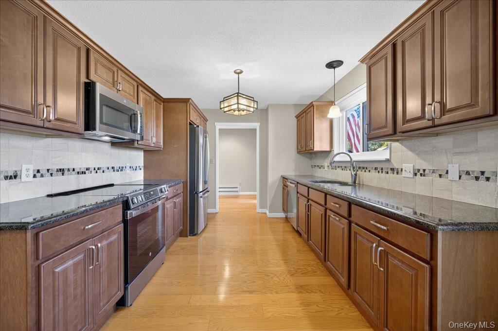 #6 photo, 523 Heritage Hills, Somers , NY 10589