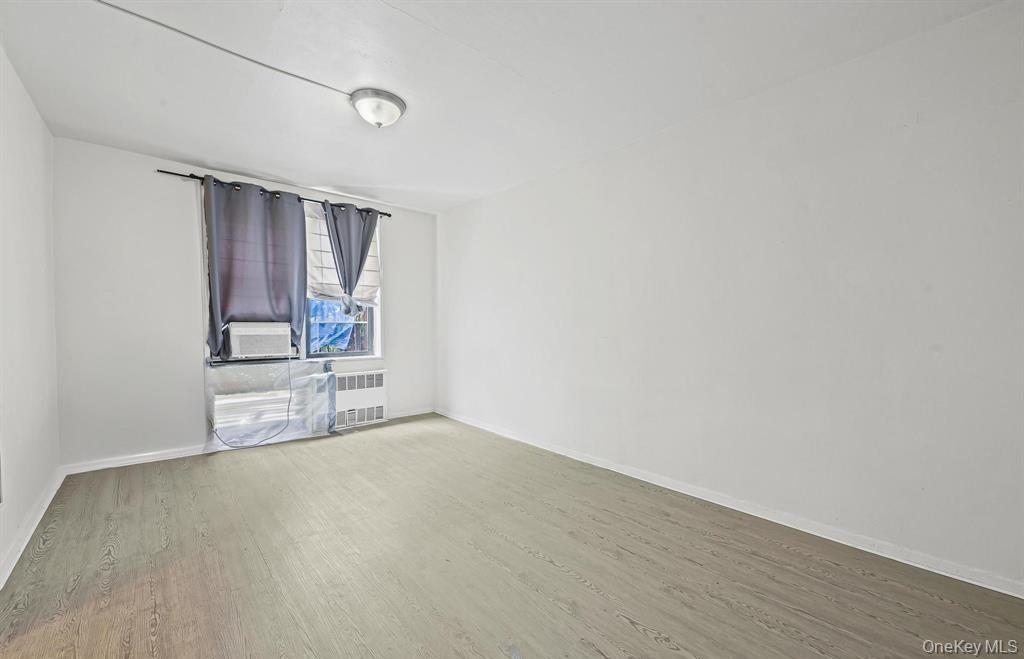 #11 photo, 141-05 Northern Boulevard, クイーンズ区 Flushing , NY 11354