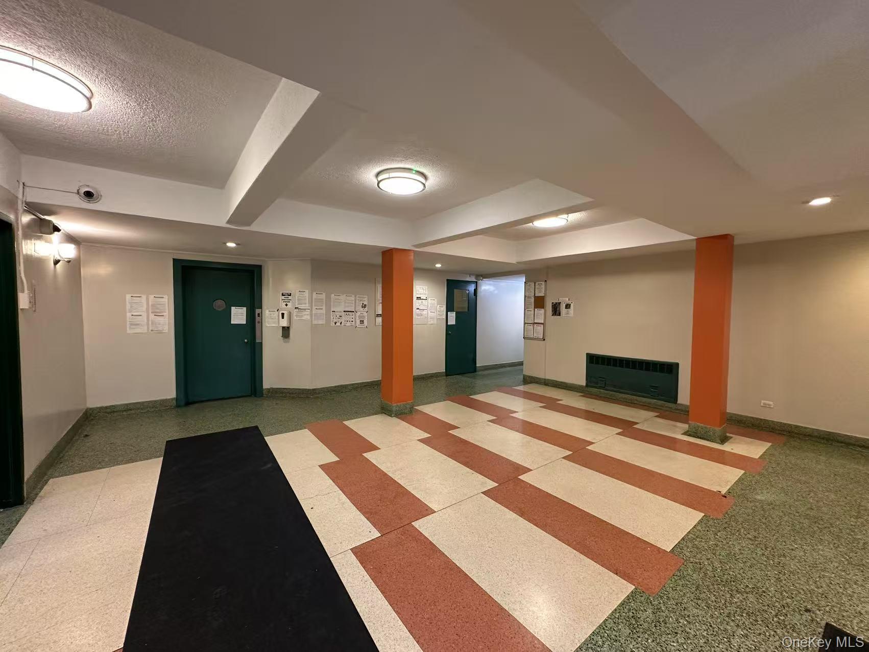 #14 photo, 141-05 Northern Boulevard, クイーンズ区 Flushing , NY 11354