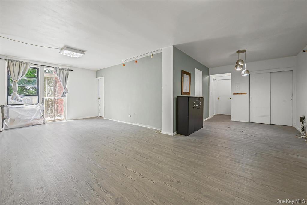 #5 photo, 141-05 Northern Boulevard, クイーンズ区 Flushing , NY 11354