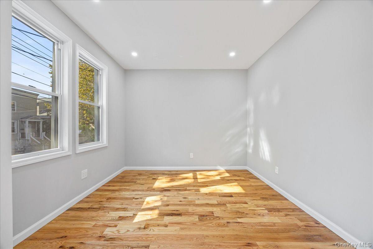 #7 photo, 19 Webster Avenue, スタテンアイランド Staten Island , NY 10301