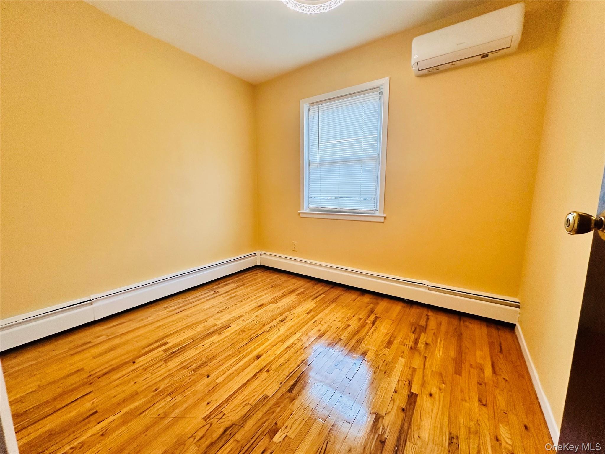 #1 photo, 15006 35th Avenue, クイーンズ区 Flushing , NY 11354