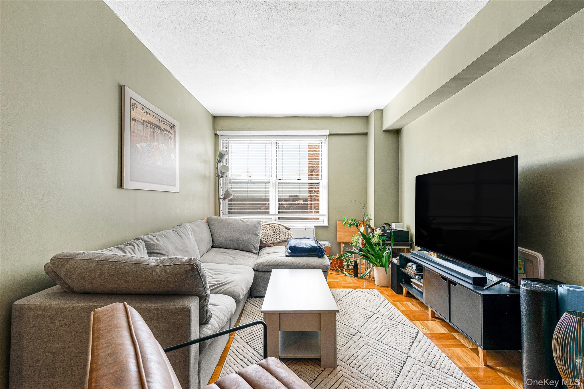 #12 photo, 107-40 Queens Boulevard, Forest Hills , NY 11375