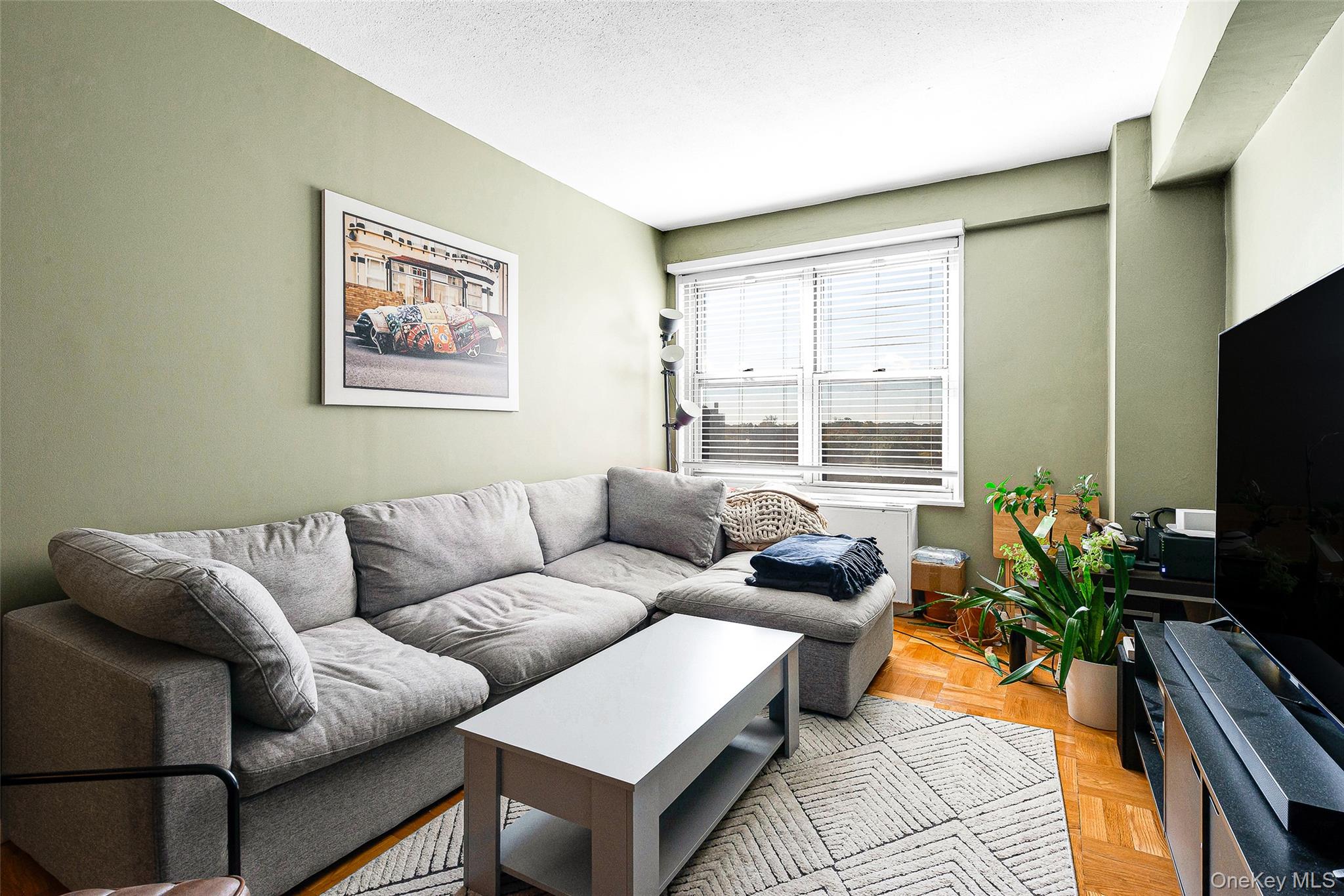 #13 photo, 107-40 Queens Boulevard, Forest Hills , NY 11375