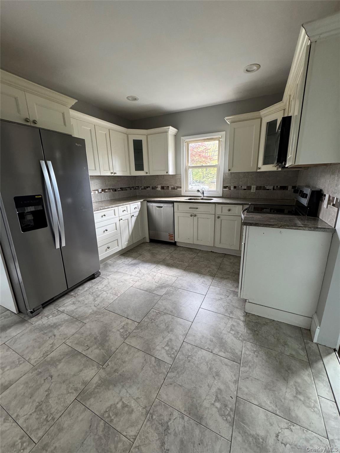 #4 photo, 124 Mount Sinai Coram Road, サフォーク郡 Coram , NY 11727