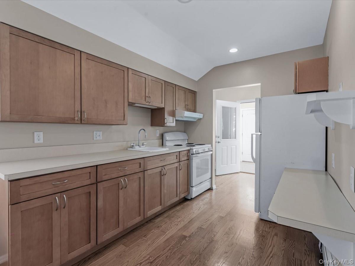 #11 photo, 22 W 10th Road, Broad Channel , NY 11693