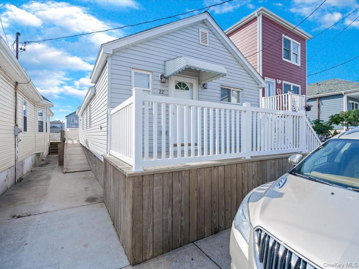 #3 photo, 22 W 10th Road, Broad Channel , NY 11693